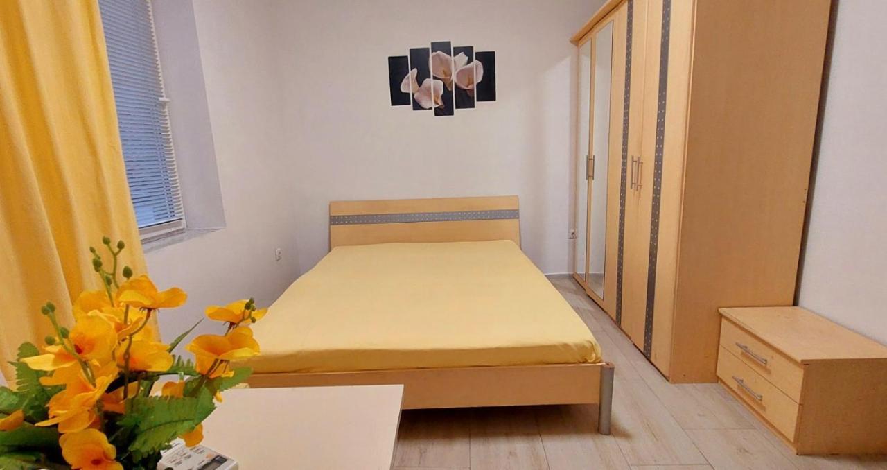 Amore 2- New Apartment In Top Center Varna Exterior photo